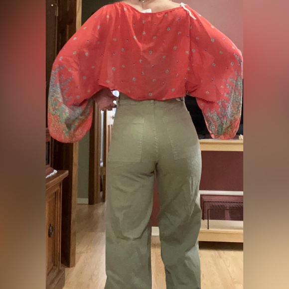 Green Billabong flared pants - Picture 4 of 10